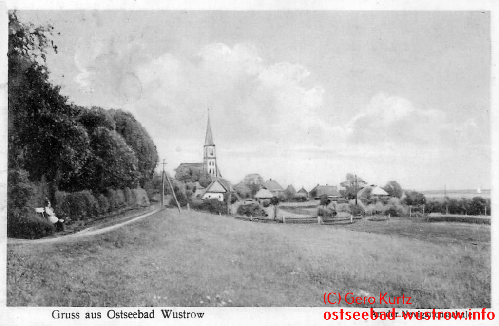 Ostseebad Wustrow - Weg an der Seefahrtschule vorbei