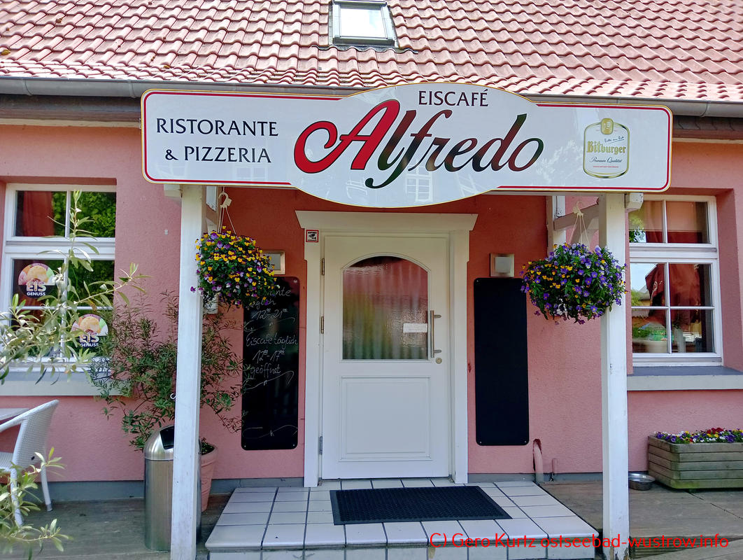 Ristorante & Eiscafé Alfredo - Eingang